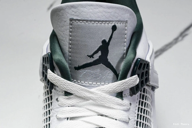 Kick Theory Green 4 Air FQ8138-103 Oxidized Jordan 0730